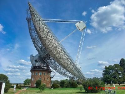  Mit diesem Radio-Teleskop haben Forscher versucht, Signale im Weltraum aufzufangen. Foto: -/CSIRO/dpa 