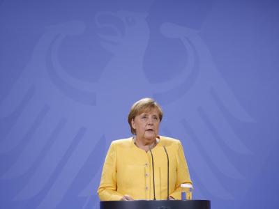  «Bitter, dramatisch und furchtbar»: So hat Angela Merkel die Entwicklung in Afghanistan beschrieben. Foto: Odd Andersen/AFP POOL/dpa 