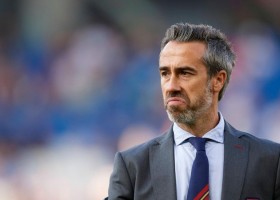 体育：Fußball-National-Trainer in Spanien muss aufhören